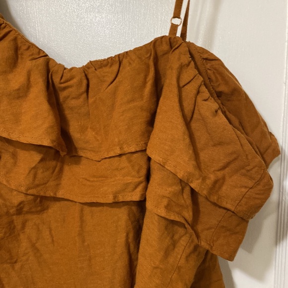 Old navy one sleeve shirt - Picture 2 of 4